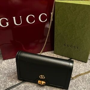 Brand new Gucci Diana mini bag with Bamboo closure!